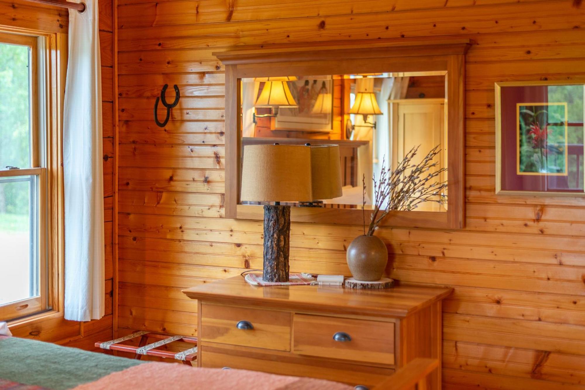 Engadine Inn And Cabins Candler Экстерьер фото