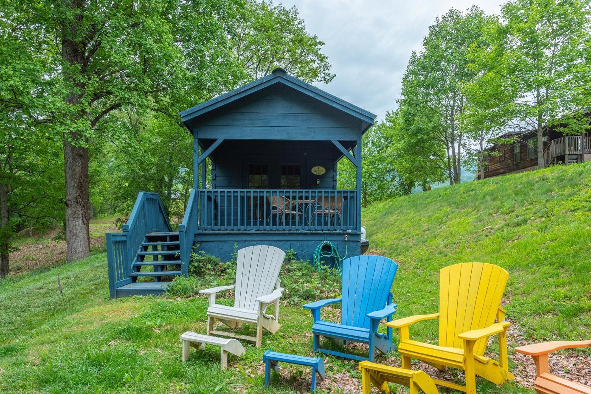 Engadine Inn And Cabins Candler Экстерьер фото